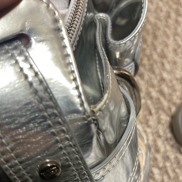 Burberry Silver/Checked Authentic Bucket Bag Med. - Picture 4 of 9